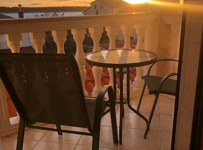Sunshine Apartment *