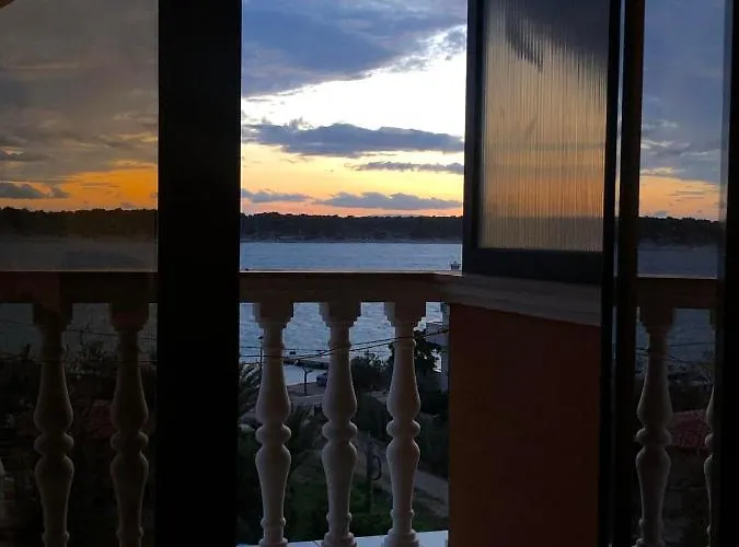 Apartment Sunshine Barbat na Rabu